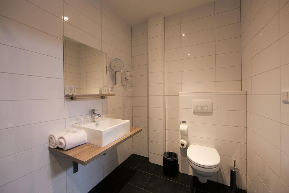 Camp-Inn Hotel Amsterdam Ngoại thất bức ảnh
